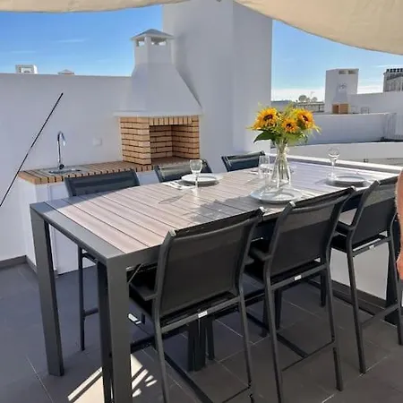 Luxury In With Private Roof Terrace Alvor